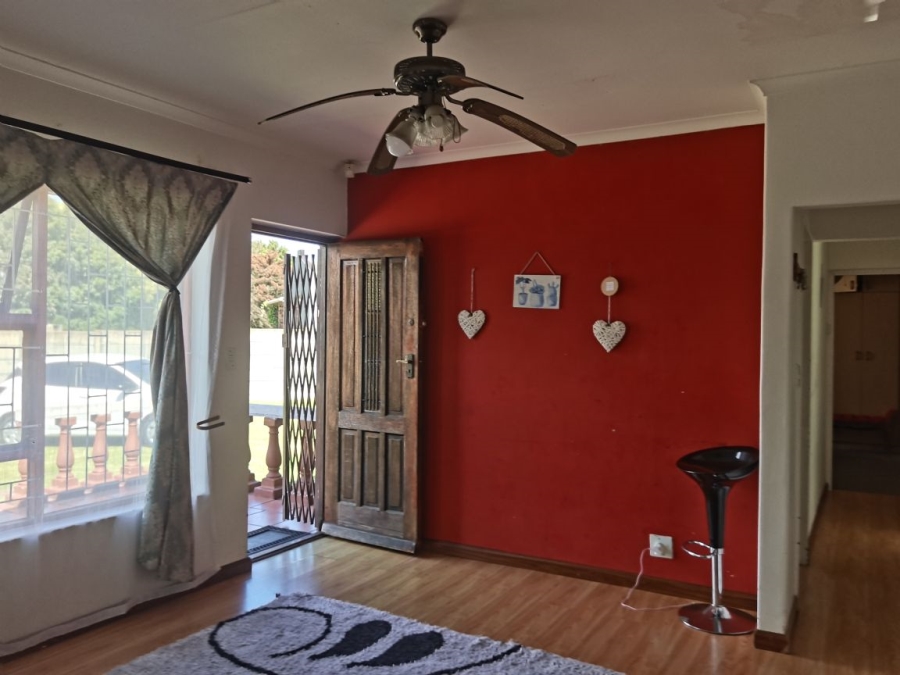 To Let 3 Bedroom Property for Rent in Sherwood Eastern Cape